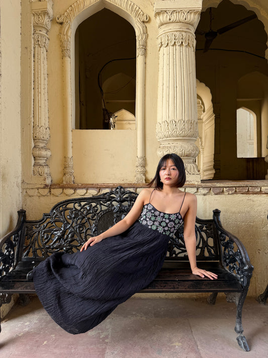 Hoor Dress — Black